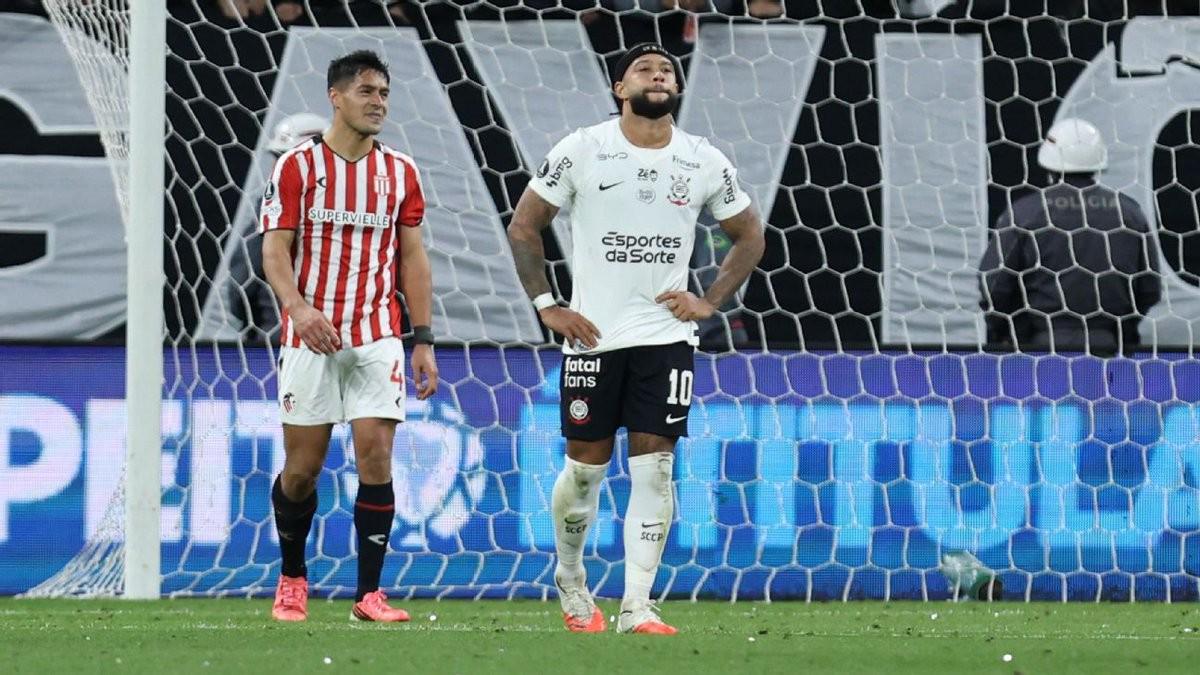 Góc Nhìn J88: Depay xin lỗi vì đá hỏng phạt đền ở Copa Libertadores: Đây là nỗi thất vọng lớn 